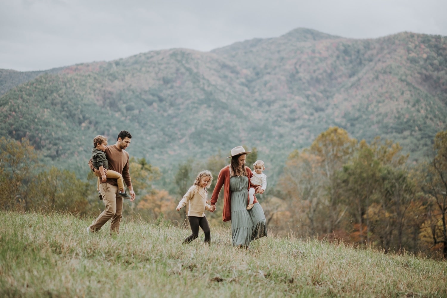 family photography in Cades Cove Smoky Mountain Photographers Sparks Lane John Oliver Cabin
